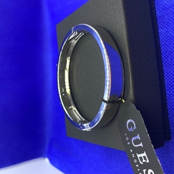 Guess Silver Logo Emblem Hinge Bangle Bracelet - Picture 4 of 4